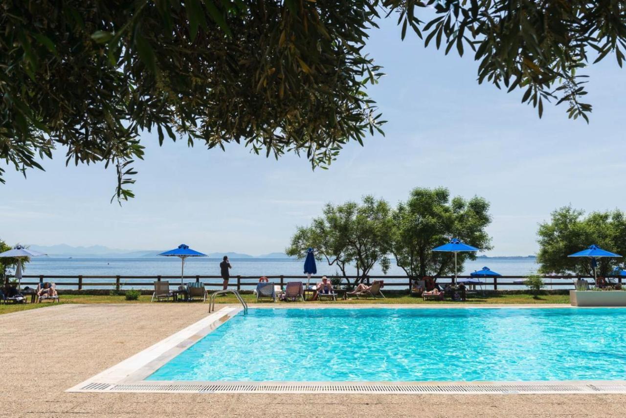 Pebbles And Sea At Barbati With Shared Pool Daire Dış mekan fotoğraf